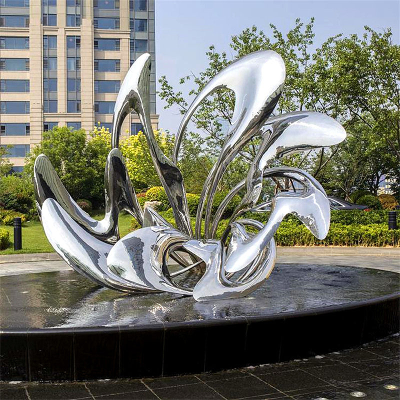 不锈钢雕塑定制镜面浪花鹿公园地产园林景观大型广场水景月亮摆件