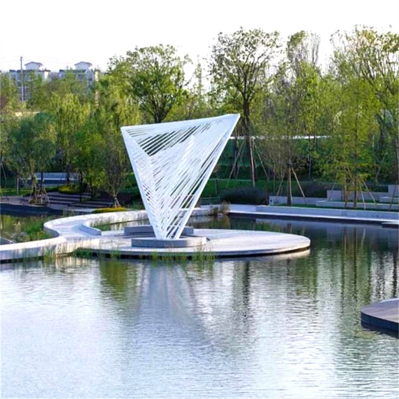 定制不锈钢流水船雕塑户外金属帆船喷泉造型售楼部招财景观大摆件