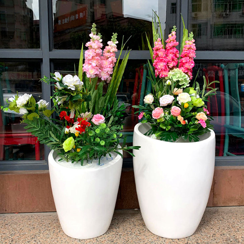 了解户外家具厂家生产玻璃钢休闲椅的不辞辛劳