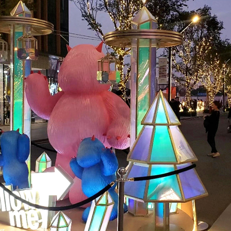 户外玻璃钢雕塑定制商业街美陈装饰卡通公仔大型落地摆件厂家定做