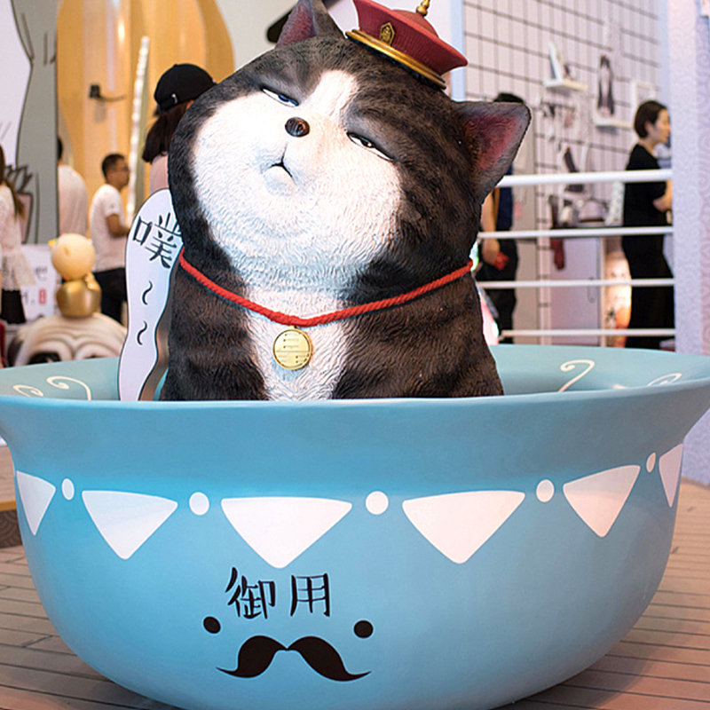 玻璃钢雕塑定制卡通动物人物美陈商场校园爬墙熊猫京东狗大型雕塑