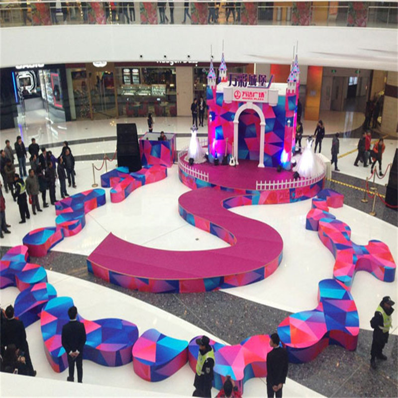 玻璃钢切面兔子落地摆件户外大型景观雕塑卡通动物吉祥物商业美陈