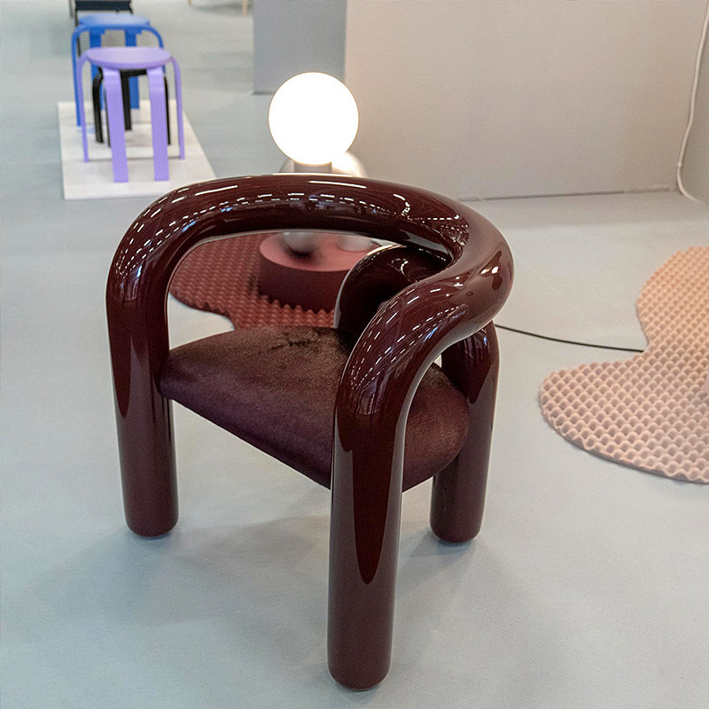 商场玻璃钢座椅防腐木坐凳装饰户外休闲长凳美陈广场中空休息椅子